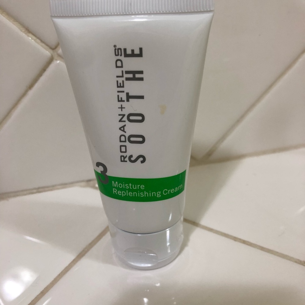 Rodan and Fields moisturizer